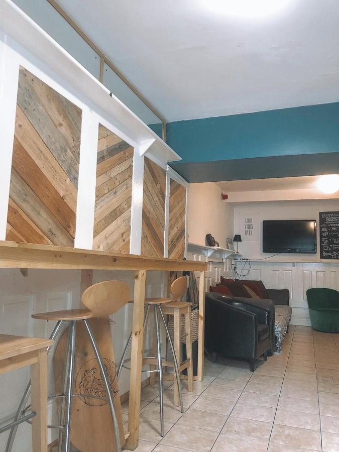 Lahinch -Beach -Surf- Hostel Екстер'єр фото