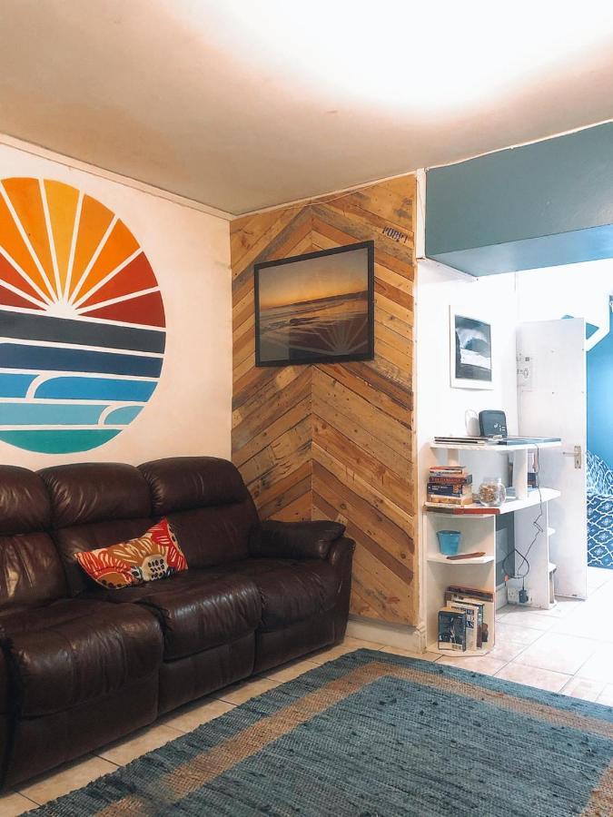 Lahinch -Beach -Surf- Hostel Екстер'єр фото