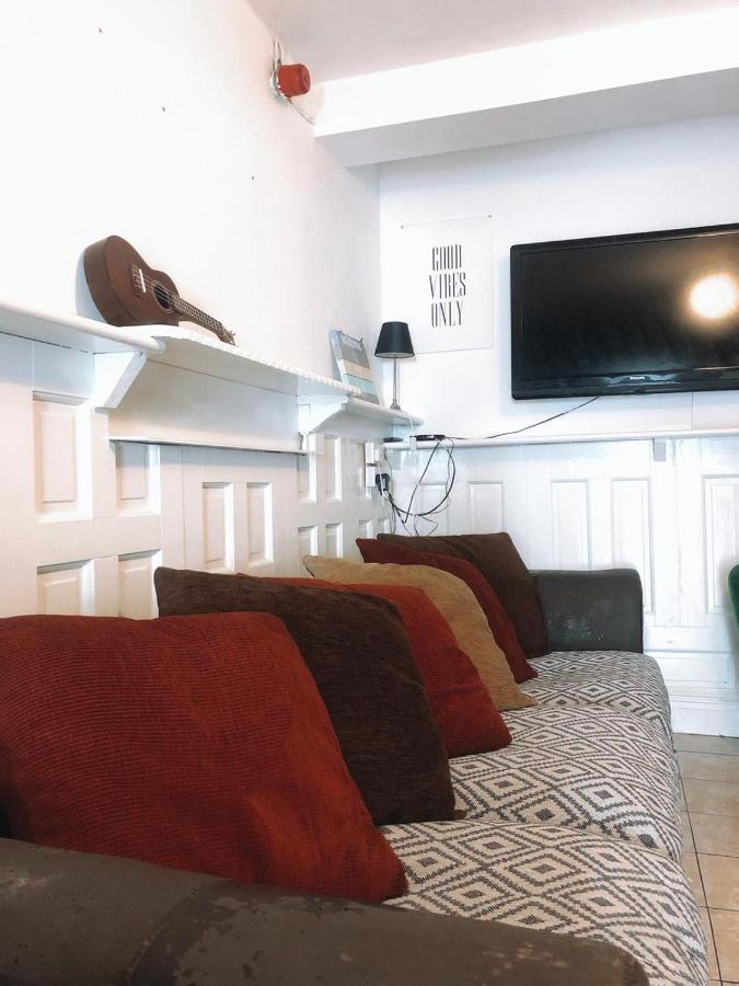 Lahinch -Beach -Surf- Hostel Екстер'єр фото
