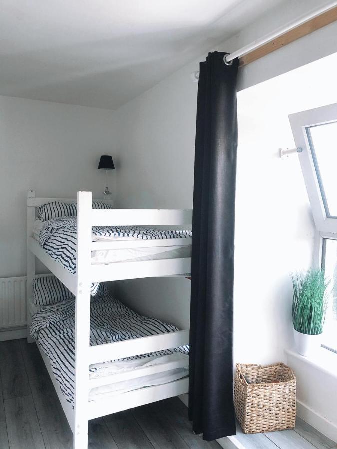 Lahinch -Beach -Surf- Hostel Екстер'єр фото